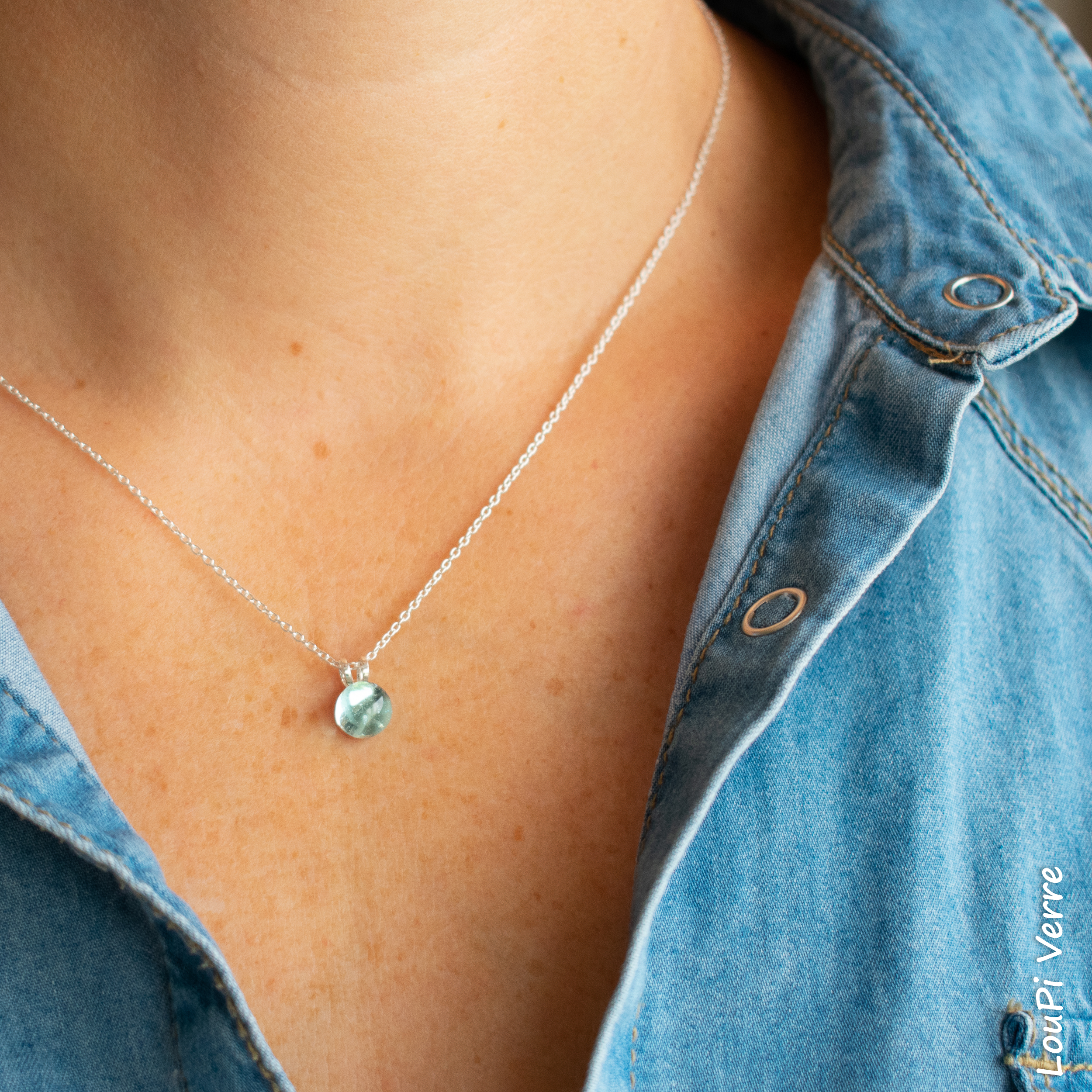 Collier Argent Massif Avec Pendentif Et Perles De Verre - Vintage