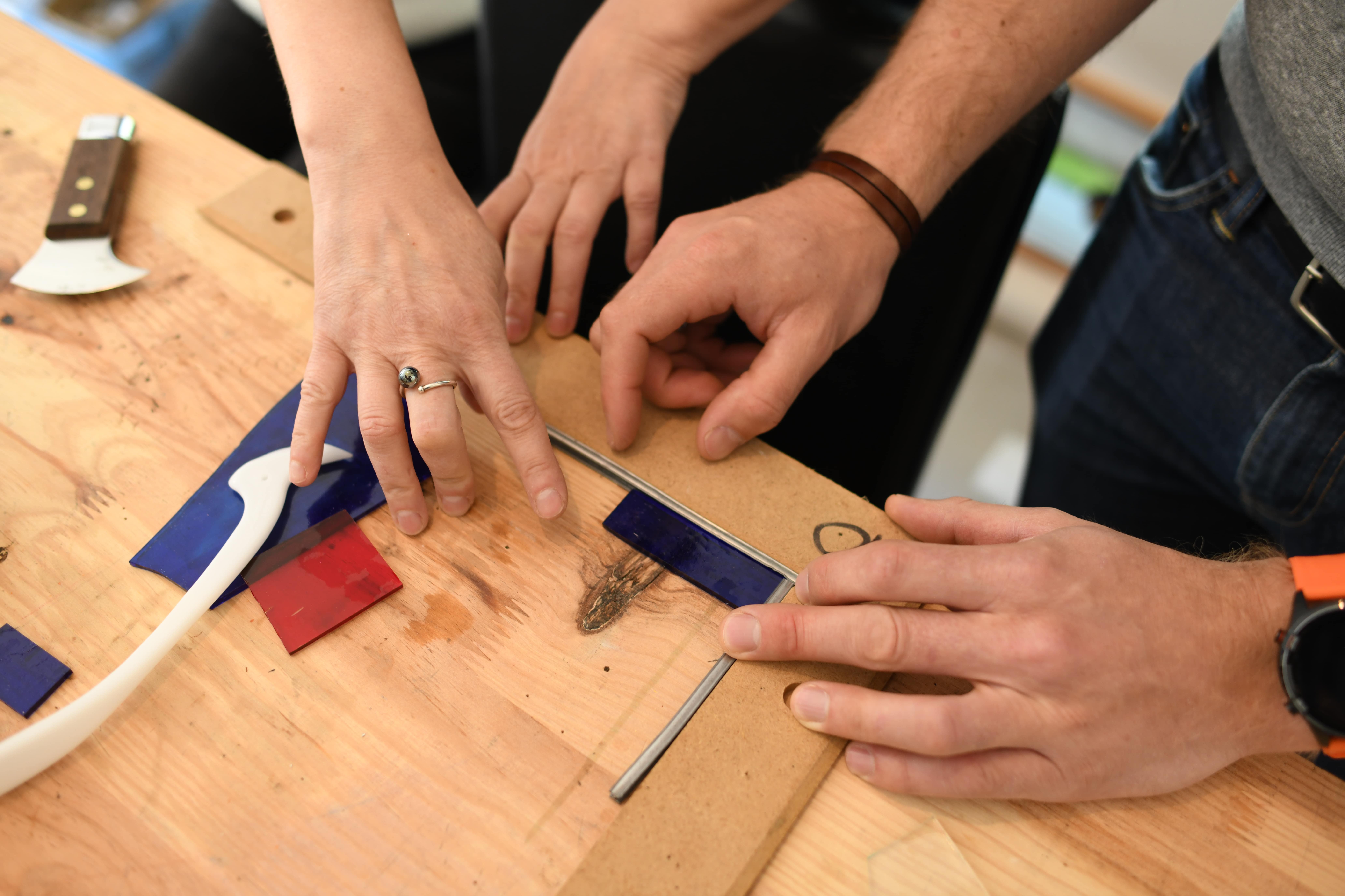 initiation vitrail au plomb atelier LouPi Verre