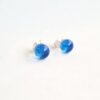 Clous oreilles bleu La Belle Verrière Atelier LouPi Verre les Perles de Chartres
