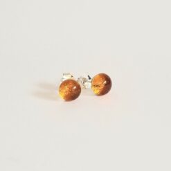 Clous oreilles ambre atelier LouPi Verre les Perles du Golfe du Morbihan