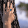 Bague Ile aux Moines turquoise bulles Les Perles du Golfe du Morbihan Atelier LouPi Verre