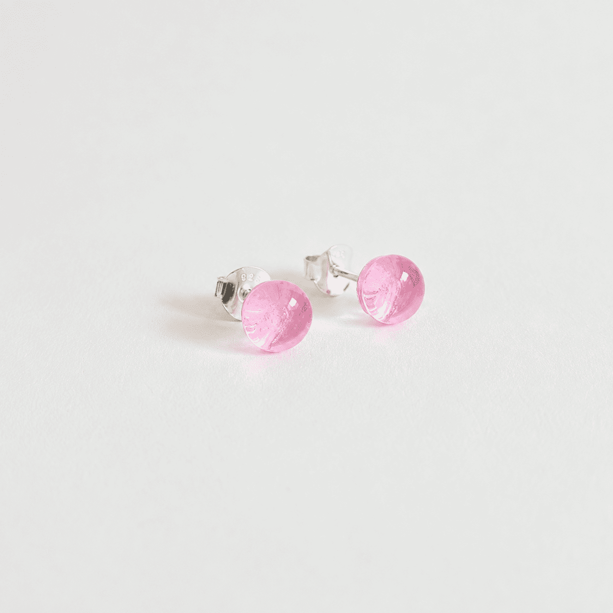 Clous d'oreilles rose douceur